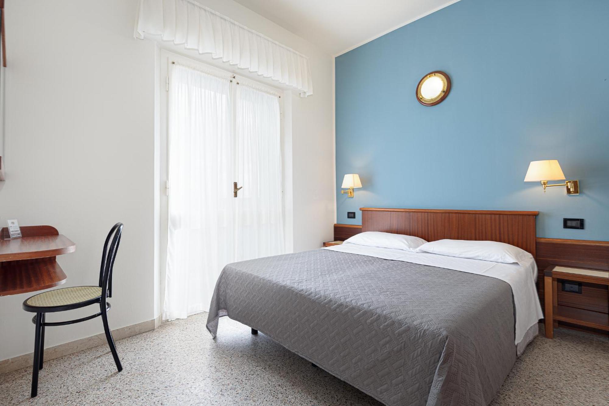 Hotel Avana Fronte Mare Riccione Exterior photo