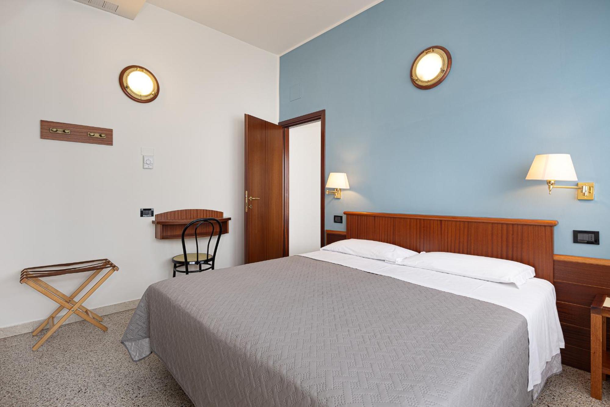 Hotel Avana Fronte Mare Riccione Exterior photo