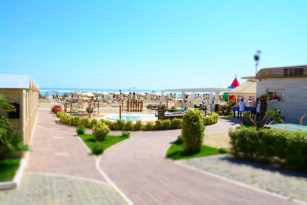 Hotel Avana Fronte Mare Riccione Exterior photo